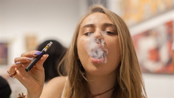 
      
        How Bad Are THC Vape Cartridges for the Environment?
      
    