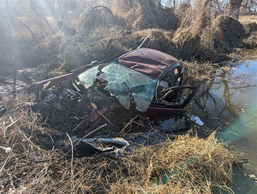 Speeding 14-year-old driver in critical condition after Commerce City crash that injured five others