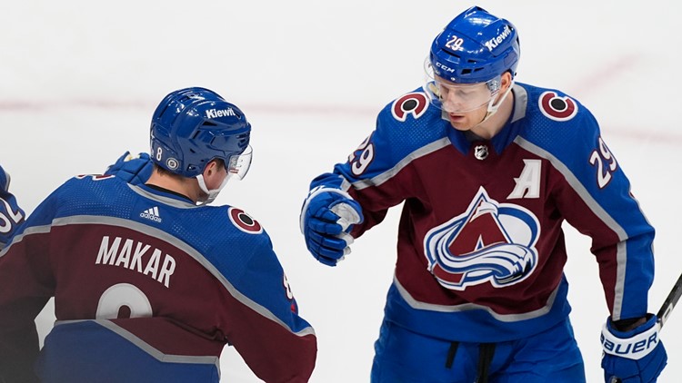 Makar has hat trick, MacKinnon extends home points streak to 31 in Avs' 7-2 win over Red Wings