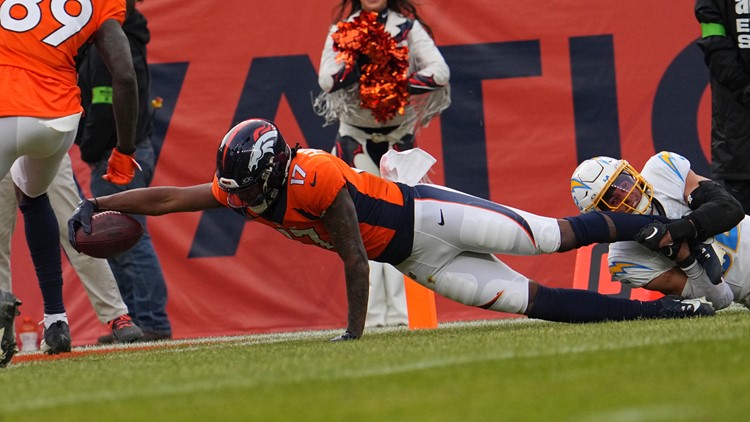 Broncos bring back receiver Lil'Jordan Humphrey on one-year deal