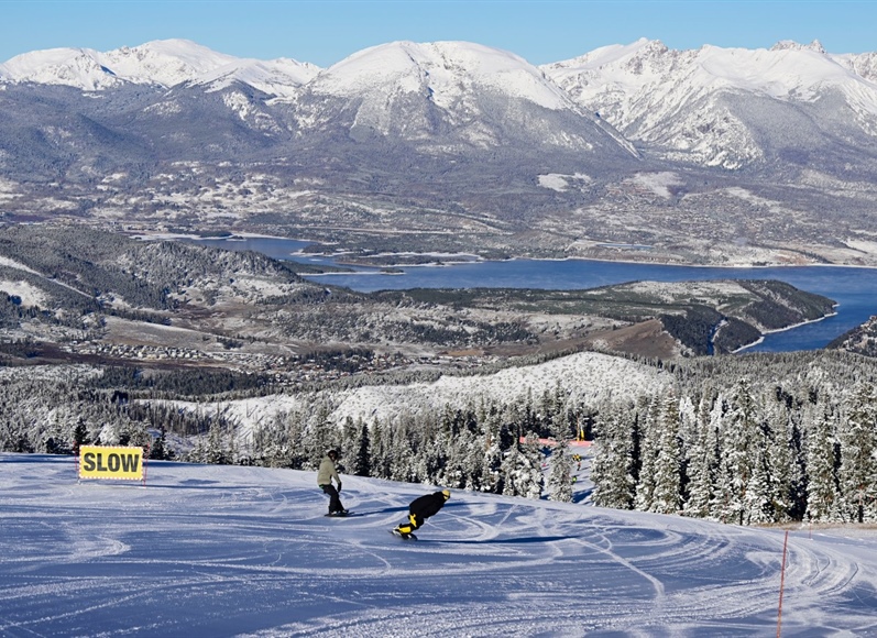 Skier dies after crashing into tree at Colorado’s Keystone Resort