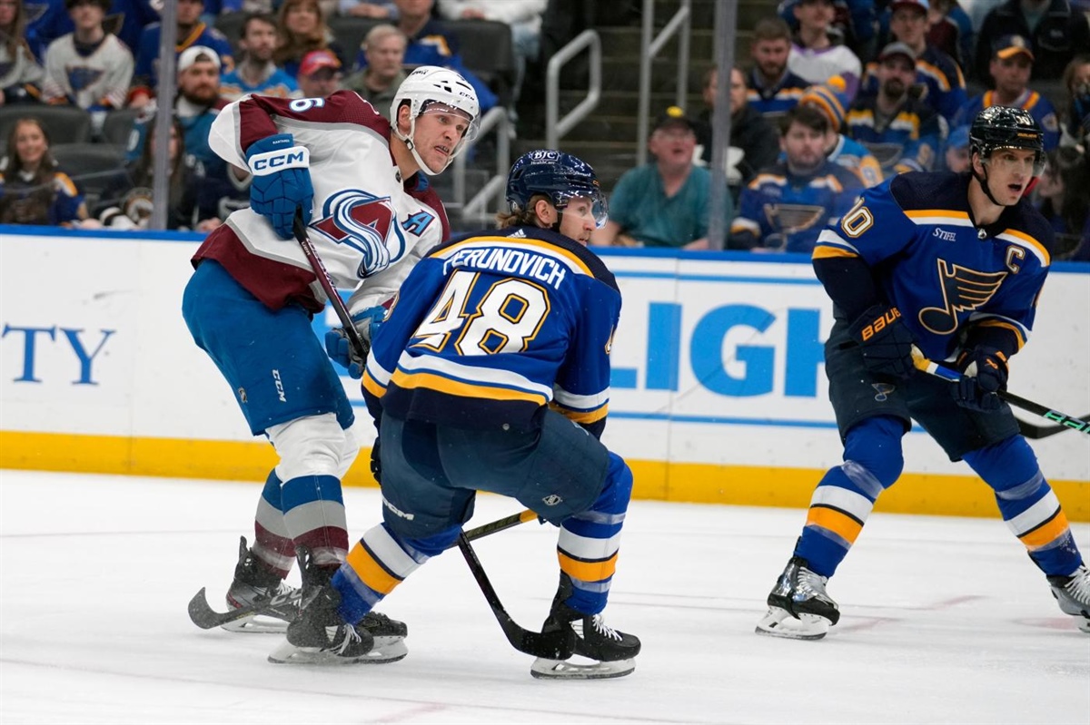 Mikko Rantanen’s 7th career hat trick leads surging Avalanche past Blues 4-3