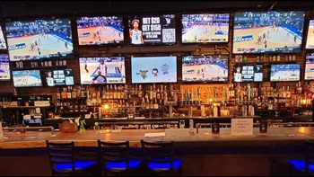 Best Sports Bars for Watching March Madness