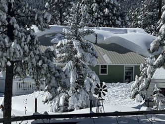 Roof avalanche critically injures Breckenridge teen who was playing outside, prompting warnings