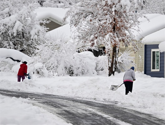 Denver weather: Slick roads greet morning commuters as storm wraps up