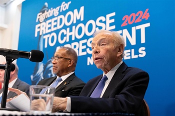 Joe Lieberman’s death leaves a hole at No Labels as it tries to recruit a 2024 third-party candidate