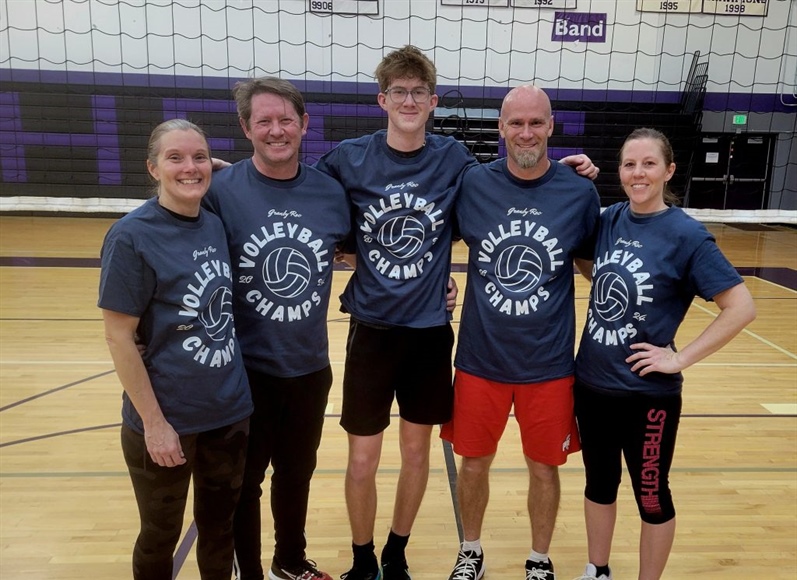 Sagebrush and Ski Pigs are the winners of volleyball league tournament