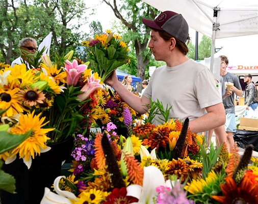 Your complete guide to metro Denver farmers markets 2024