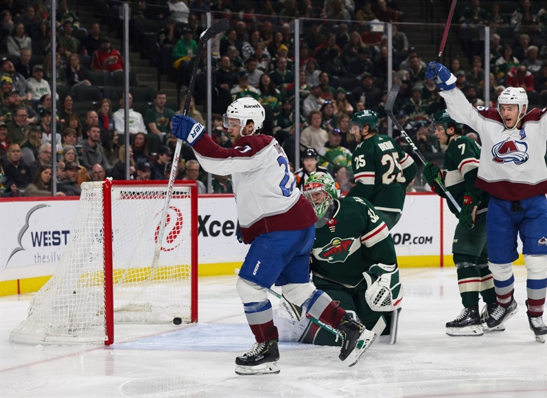 Nathan MacKinnon, Jonathan Drouin lead Avalanche to critical win against Wild