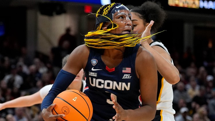 Final Four controversy: Late whistle on UConn helps send Iowa to title game