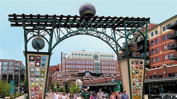 
      
        Denver Baseball Sculpture Created by Lonnie Hanzon Misses Opening Day
      
    