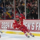 DU hockey advances to national championship game