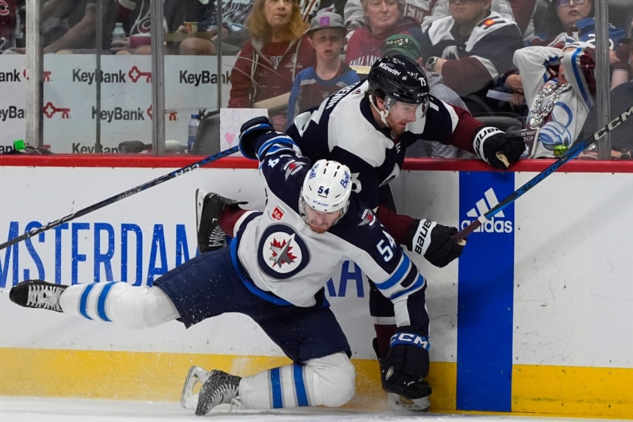 Renck: Jets get tacos, Avs get Denver omelet on their face in most embarrassing...