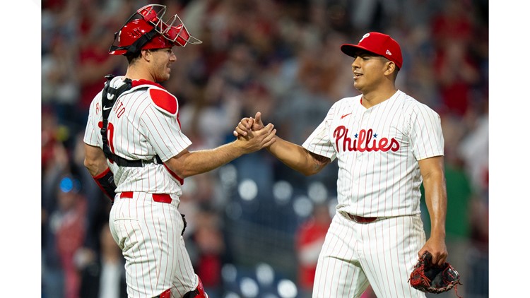 Ranger Suárez and Bryce Harper help the Phillies beat the Rockies 5-0