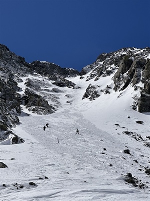 Quandary Peak backcountry skier says group that triggered avalanche on his friend left without apologizing