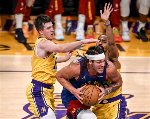 Nuggets’ Aaron Gordon shines as super-utility player vs. Lakers