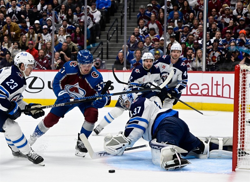 Avalanche’s Jared Bednar on Casey Mittelstadt’s first foray into playoff hockey:...