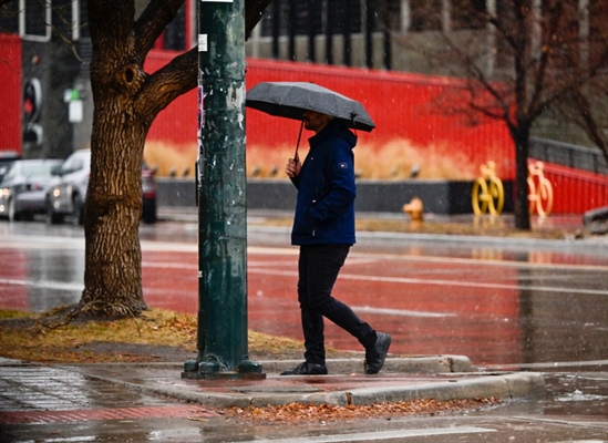 Colorado weather: Rain showers linger in Denver, over plains