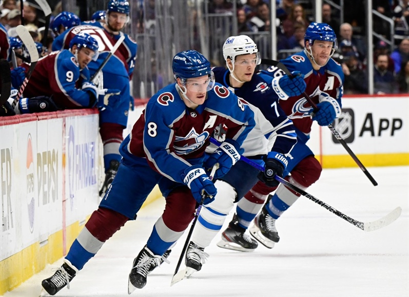 Avalanche stars, led by Cale Makar’s incredible solo goal, stomp out the Jets...