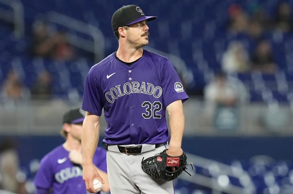 Rockies lose again in Miami, fall to 7-23 and tie franchise record for trailing in consecutive games at any point in a season