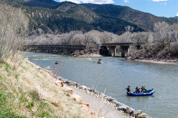 Wet March boosts snowpack, streamflow forecasts. Runoff still depends on temperature, dust on snow