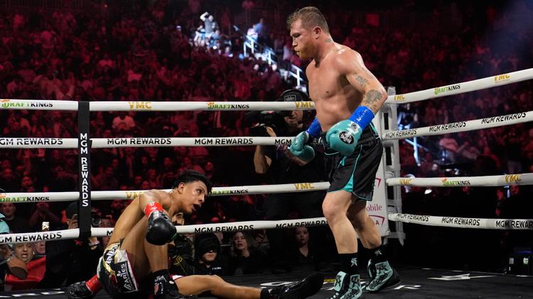 Jaime Munguia falls to Canelo Alvarez in boxing championship, but not with a knockout