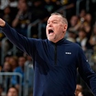 Jamal Murray tosses heat pack, Michael Malone screams at officials as Nuggets frustrated