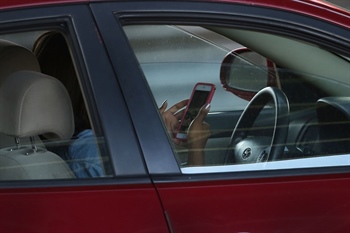 Colorado is close to outlawing all hand-held cell phone use behind the wheel