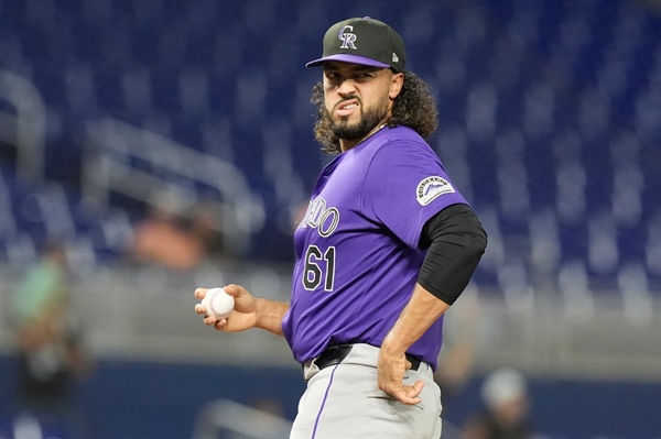 Rockies Journal: Colorado playing with fire with its high walk rate