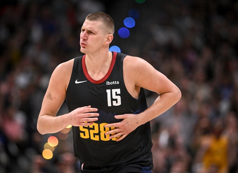 Nikola Jokic’s 40-point masterclass hands Nuggets 3-2 playoff series lead over...