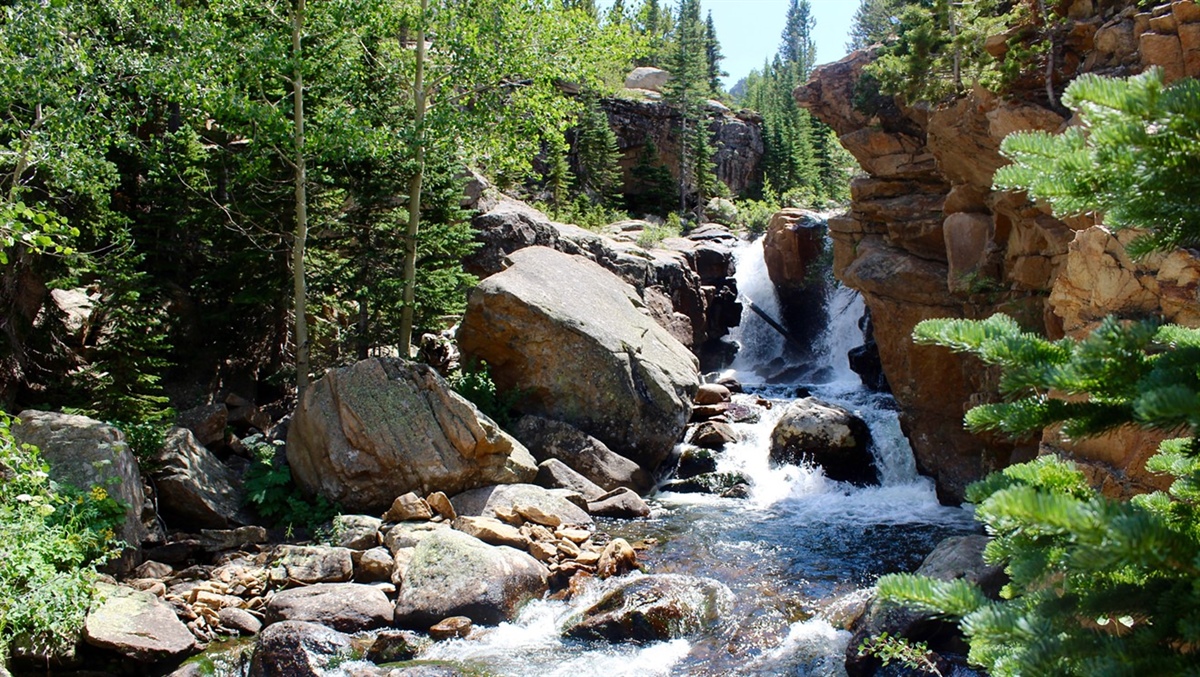 
      
        Waterfall Hikes Near Denver: 10 Spots to Explore
      
    