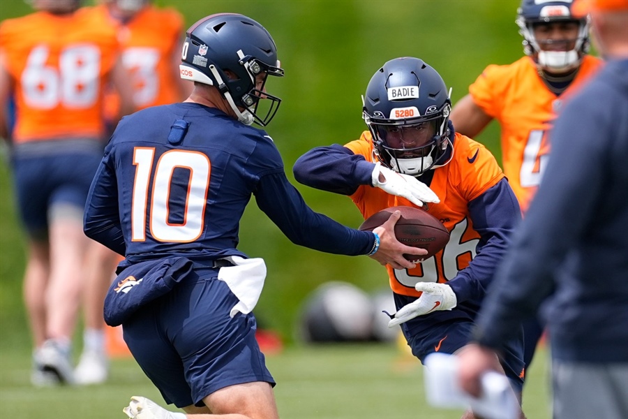 Things to watch for during Broncos OTAs: QB competition, Courtland Sutton and more