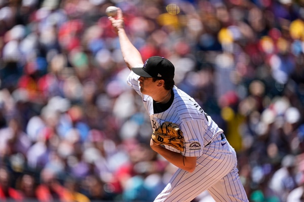 Cal Quantrill, Ryan McMahon lead Rockies to 5-2 win over Phillies