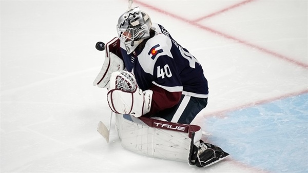 Avalanche goaltender named NHL third star of the week