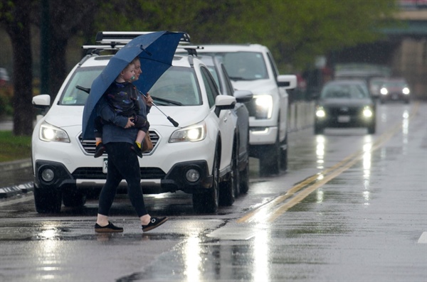 Colorado weather: Afternoon scattered showers, thunderstorms