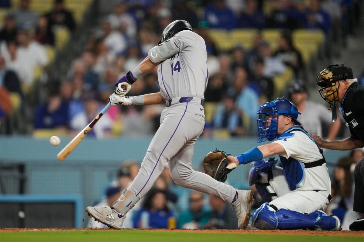 Tovar has 3 hits, homers as Rockies provide Hudson with run support in 4-1 victory over Dodgers