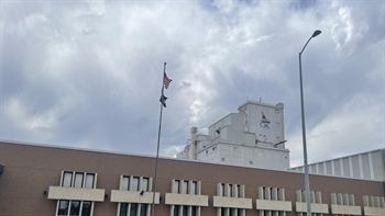 
      
        Denver Residents Sue Purina Pet Food Factory, Others Raise...