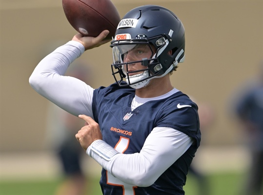Broncos observations from OTAs: Zach Wilson struggles to find consistency