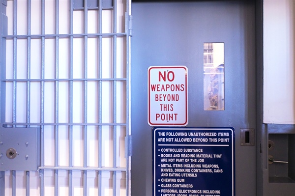 Denver sheriff’s deputy pepper-sprayed inmate locked in cell, investigation finds