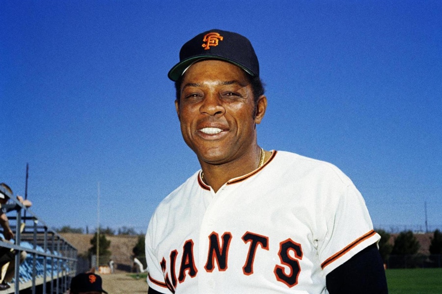 Willie Mays, Giants’ electrifying “Say Hey Kid,” has died at 93