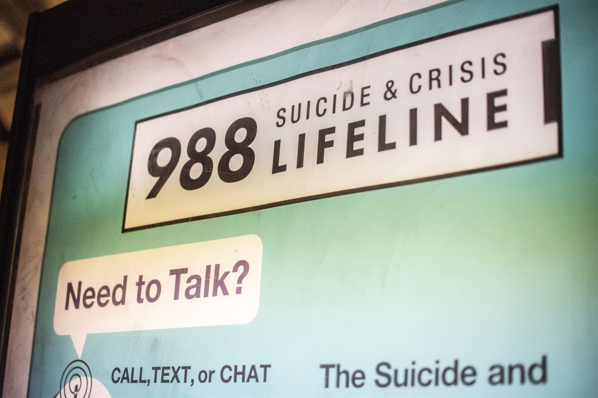 Colorado selects Arizona firm to take over answering 988 suicide and crisis line