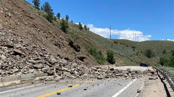 Large rock slide closes parts of US 40 in Grand County