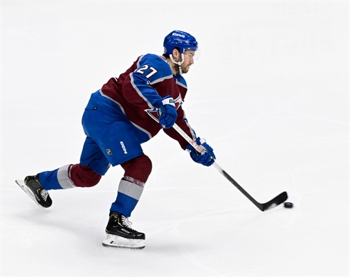 Avalanche keep Jonathan Drouin on a one-year contract