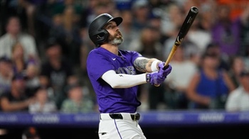 Jake Cave hits go-ahead 3-run homer in the 8th in the Rockies' 7-3 victory over the Giants