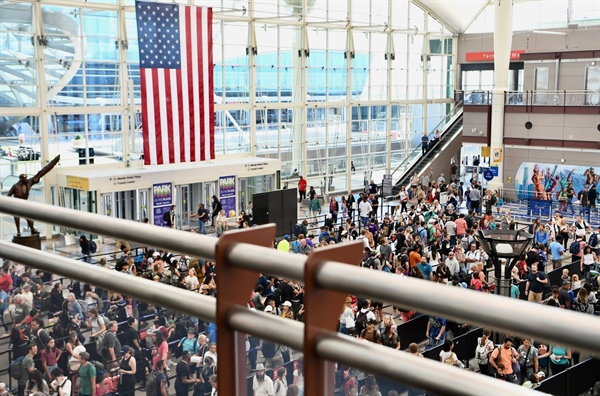 Canceled, delayed flights continue at Denver International Airport Sunday after global technology outage