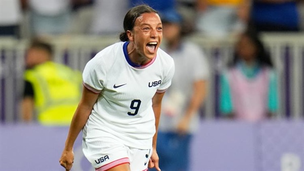 Colorado players shine for US women's team in Olympic soccer opener