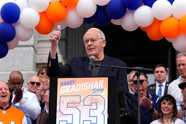 With Randy Gradishar’s induction at age 72, the “Orange Crush” finally gets...