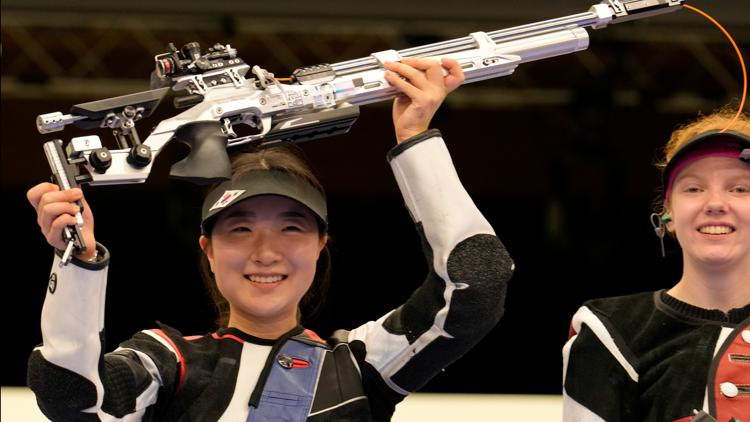 Teenager wins Olympic shooting gold by a fraction of a point