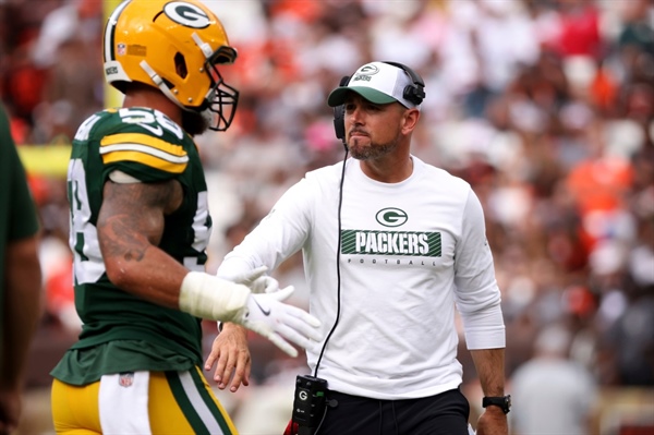 Packers coach Matt LaFleur reflects on Mike Shanahan’s influence: “I learned so much from him”