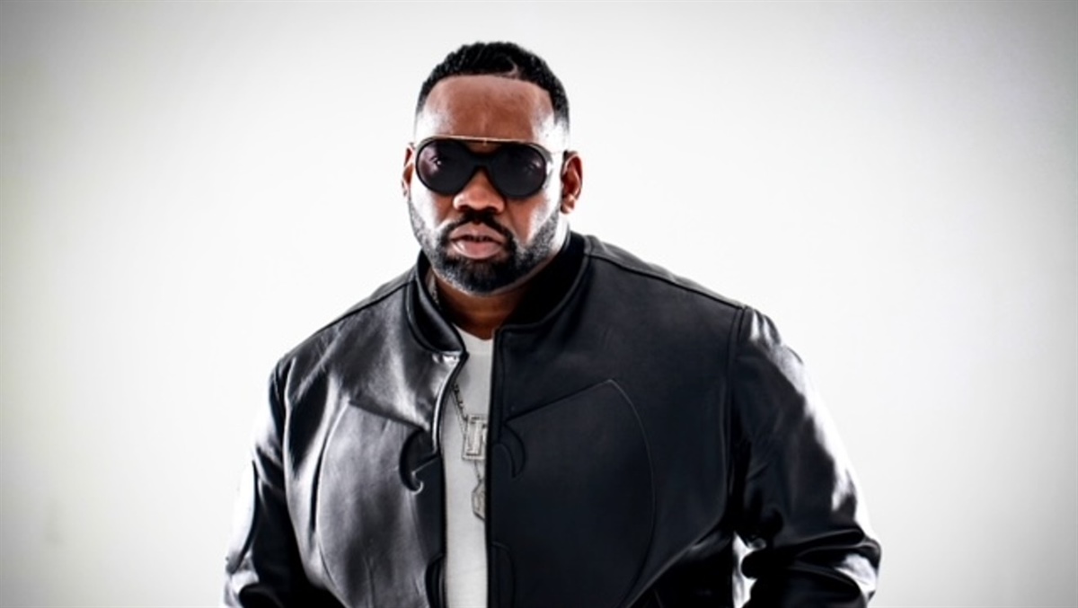 
      
        Raekwon and RZA "Linx" Up in Denver With the Colorado Symphony
      
    